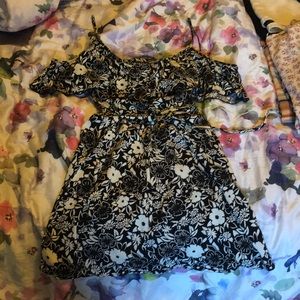 Hollister dress size medium